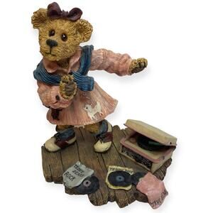 Boyds Bears Swing Dance resin figurine by The Bearstone Collection collectible